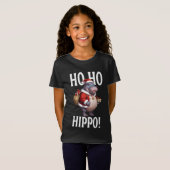Ho Ho Hippo Christmas Humor Design Tシャツ (正面フル)