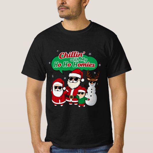 Ho Ho Ho!サンタの仲間たちとくつろぎタイム | クリスマスにぴったりな面白Tシャツ Tシャツ (正面)