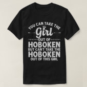 HOBOKEN NJのガールアウトニュージャージーギフトホームおもしろい Tシャツ (デザイン正面)