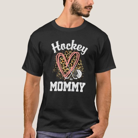 Hockey Mommy Leopard Heart Ice Hockey Tシャツ (正面)