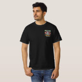 Hocus Focus - コーヒー飲まなきゃ集中できない Tシャツ (正面フル)