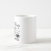 Hocus Pocus I Need Coffee To Focus Halloween Quote コーヒーマグカップ (中央)