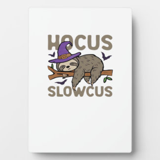 Hocus Slowcus Funny Halloween Sloth Classic T-Shir フォトプラーク