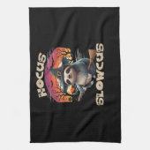 Hocus Slowcus Sloth loversハロウィーンの衣装ティーE キッチンタオル (縦)