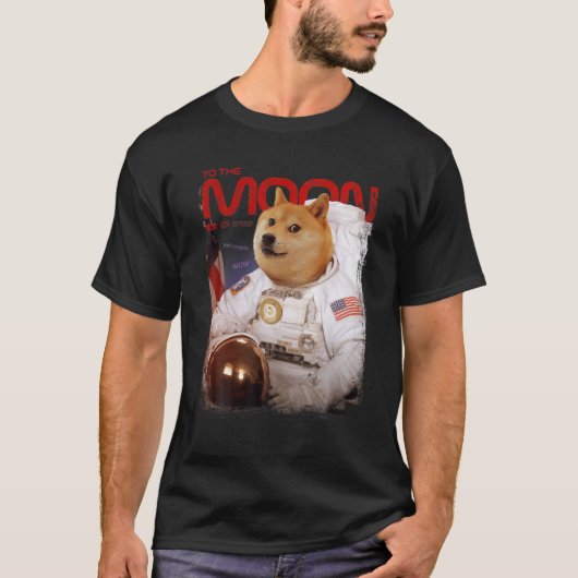 HODL DOGE To The Moon Astronaut DOGE Crypto Meme D Tシャツ (正面)