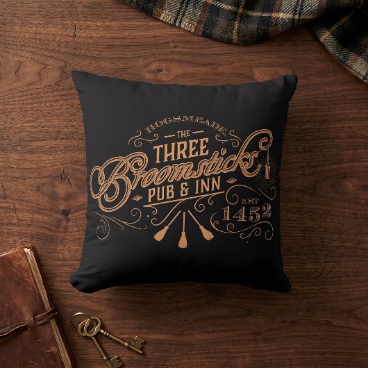 HOGSMEADE™ THE THREE BROOMSTICKS™ パブ&イン クッション