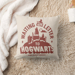 HOGWARTS™からの手紙を待つ クッション