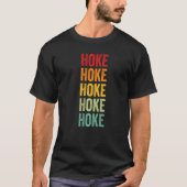 Hoke County North Carolina Rainbow Text Tシャツ (正面)