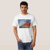 Hokusaiの南風のゆとりの空の赤い富士のTシャツ Tシャツ (正面フル)