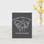 Holding The Future In Our Hands Labor And Delivery カード (黄色い花)