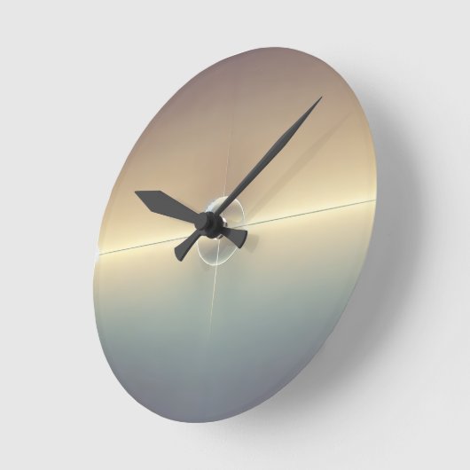 Holding The Line ラウンド壁時計 (傾斜)