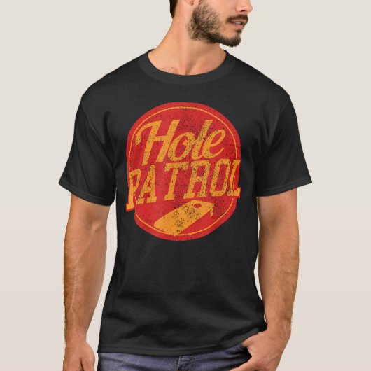 Hole Patrol - 面白いコーンホール Tシャツ (正面)