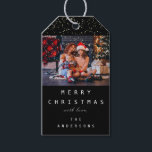 Holiday Christmas Treeメリー Photo Blackの名前 ギフトタグ<br><div class="desc">パーソナライズされたコンテンポラリー飾金のクリスマスのデコアとシックな休日のギフトのラベル背景に書は、誰に専用のこのラベルフロレンツェKを下げることができます</div>