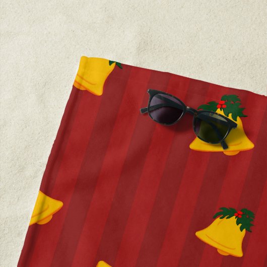 Holiday Red Gold Stripe Bells Christmas ビーチタオル (インサイチュ)