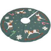 Holiday rocking horses Dark Green Tree Skirt ブラッシュドポリエステルツリースカート (アングル)