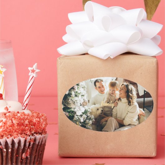 Holiday Spirit Family Photo Sticker 楕円形シール (パーティー)