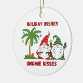 Holiday Wishes, Gnomie Kisses with 2 Gnomes on a セラミックオーナメント (左)