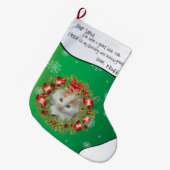 Hollyリースフレーム猫の写真を追加ペルソライズ ラージクリスマスストッキング (正面 (吊り時))