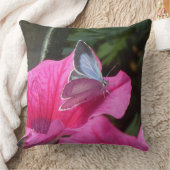 Holly Blue Butterfly on Pink Flower Throw Pillow クッション (ブランケット)