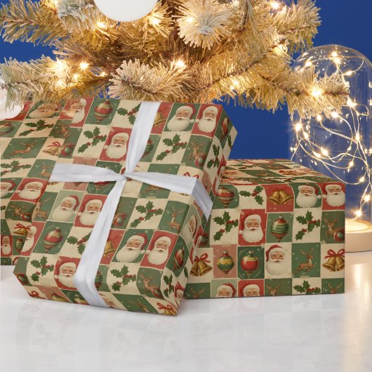 Holly Jolly Retro Christmas Collage ラッピングペーパー (クリスマス)