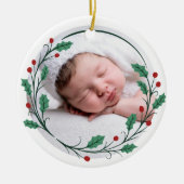 Holly Wreath Baby's First Christmas Round Photo セラミックオーナメント (正面)