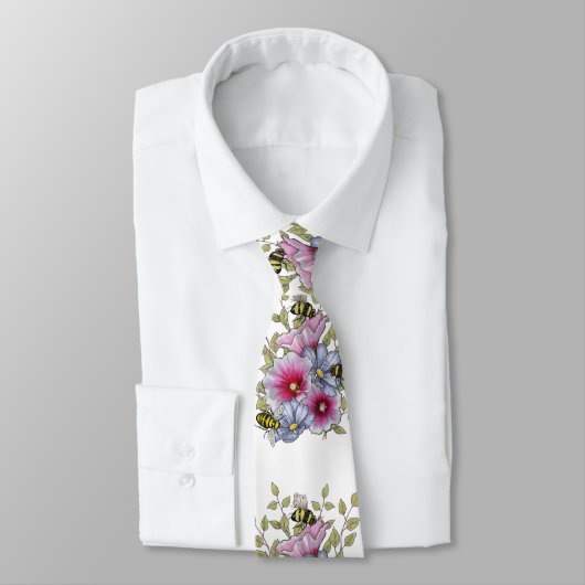 Hollyhocks and Blue Flowers with Bumble BEES ネクタイ (タイ)