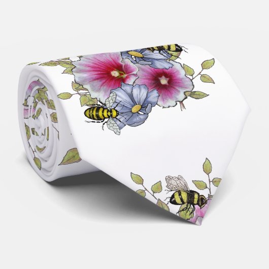 Hollyhocks and Blue Flowers with Bumble BEES ネクタイ (ロール)