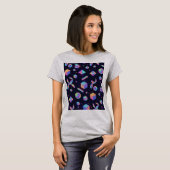 Holographic 3D Geometric Space Aesthetic Tee Tシャツ (正面フル)