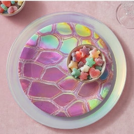 Holographic pink y2k aesthetic metallic cyber chic ペーパープレート