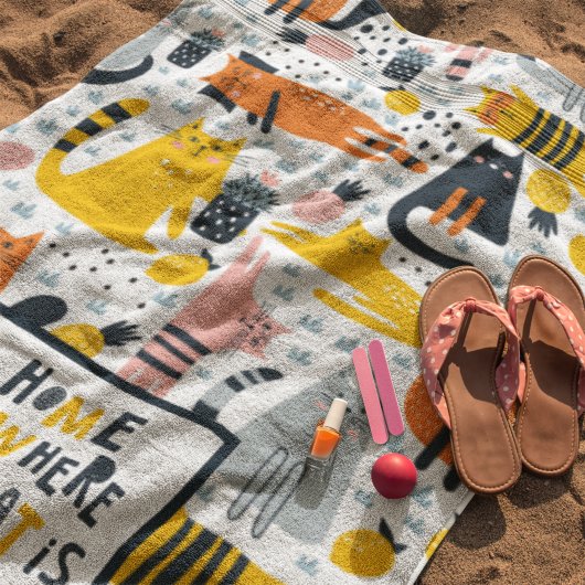 Home is My Cat モノグラムの Where Pattern Name ビーチタオル