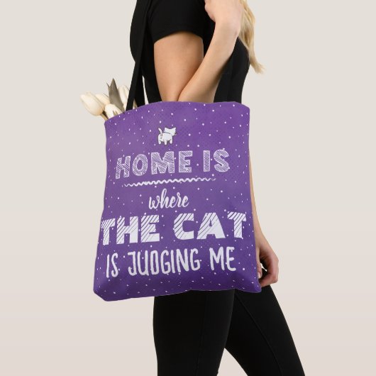 Home Is Where Cat Is Judging Me Funny トートバッグ (クローズアップ)