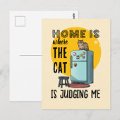 Home Is Where the Cat Is Judging Me ポストカード (正面/裏面)