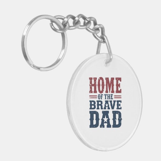 Home of the Brave Dad Keychain – Funny Pocket Gift キーホルダー (正面左)