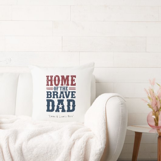 Home of the Brave Dad Pillow – Funny Couch Gift クッション (ソファ)