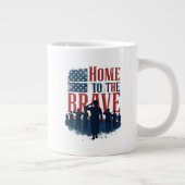 Home of the Brave Salute Tee ジャンボコーヒーマグカップ (右)