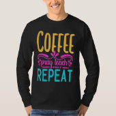 Homeschool Coffee Pray Teach Repeat Graphic for Mo Tシャツ (正面)