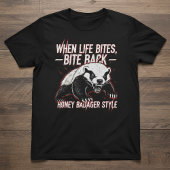 Honey Badger Bite Back Motivation – Fierce Animal Tシャツ