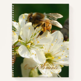 Honey Bee on White Plum Blossom Journal ノートブック