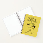 Honey Jar & Bees Yellow Baby Shower Guest Book ノートブック (内部)