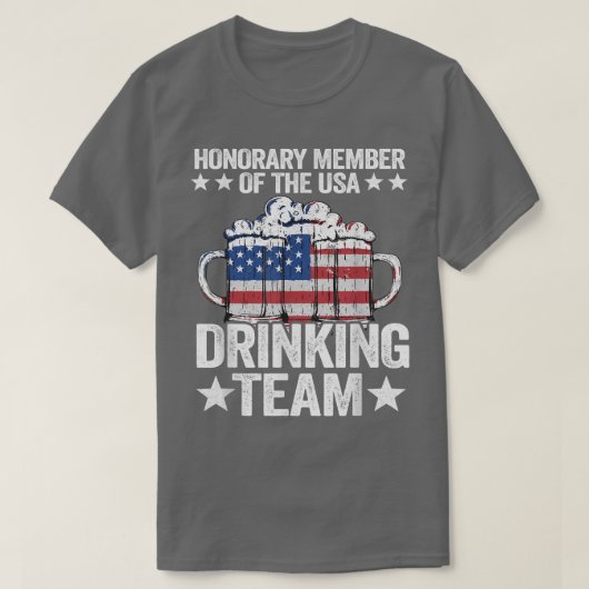 Honorary Member Of The USA Drinking Team American Tシャツ (デザイン正面)
