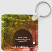 Hoosac列車トンネル東ポータルフロリダMA キーホルダー (裏面)