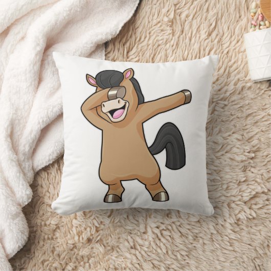 Horse at Hip Hop Dance Dab クッション (ブランケット)