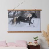 Horse Running Through the Snow 吊り下げ型タペストリー (寝室)
