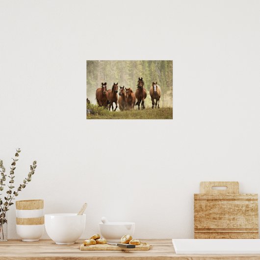 Horses cresting small hill during roundup, 2 ポスター (キッチン)