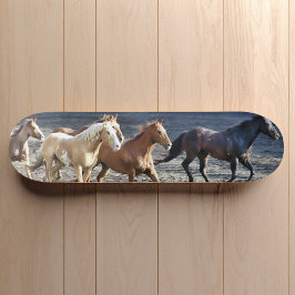 Horses Galloping in Surf Skateboard スケートボード