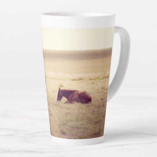 Horses on pasture カフェラテマグ (右アングル)