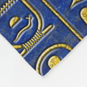 Horus - Wadjetラピスラズリの金ゴールドのエジプトの目 フリースブランケット (角)