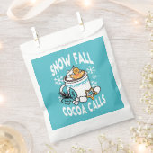 Hot Cocoa and Winter Charm - Snow Fall Cocoa Calls フェイバーバッグ (クリップ留めされた状態)