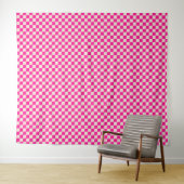 Hot pink and tan checkerboard pattern タペストリー (インサイチュ(横))