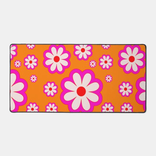 Hot Pink Daisy on Burnt Orange Retro BOHO Floral デスクマット (正面)